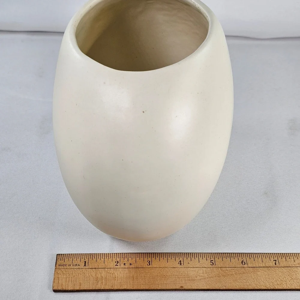 Vintage Haeger USA Pottery Cream Speckled Orb Vase and Footed Pedestal Set 2pc
